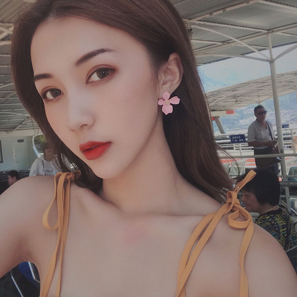 Khuyên Tai Hình Cánh Hoa Phong Cách Hàn Quốc