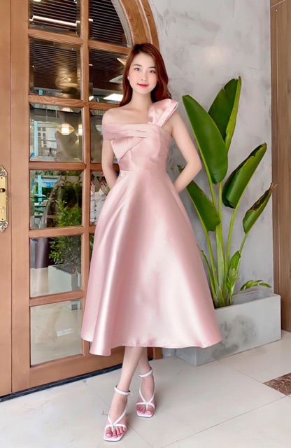 Đầm dự tiệc cao cấp lệch vai tafta nhũ | BigBuy360 - bigbuy360.vn