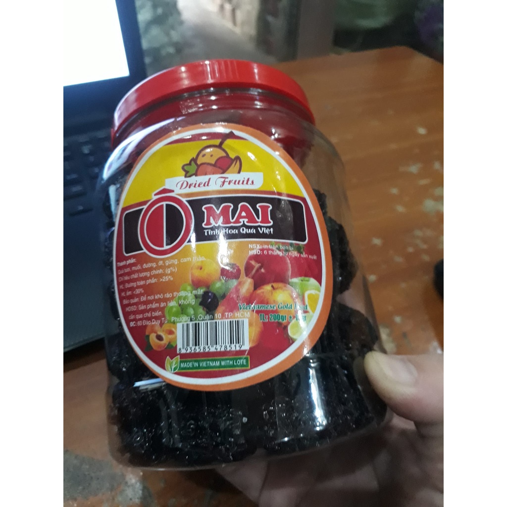 Táo đen sấy khô hộp 500g.