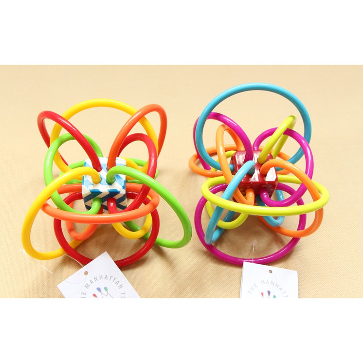 Bông hoa gặm nướu cầu vồng an toàn cho bé