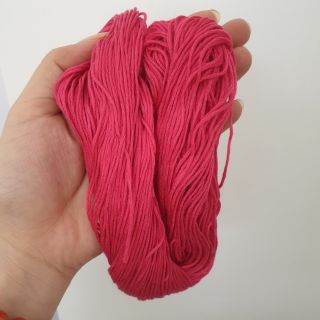 Chỉ thêu tranh chữ thập- chỉ có 2 màu: hồng và nâu