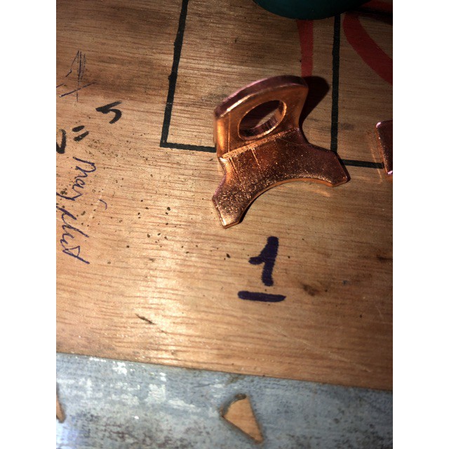 Tiếp điểm ô tô  huydai kia và nhiều xe khác nhau