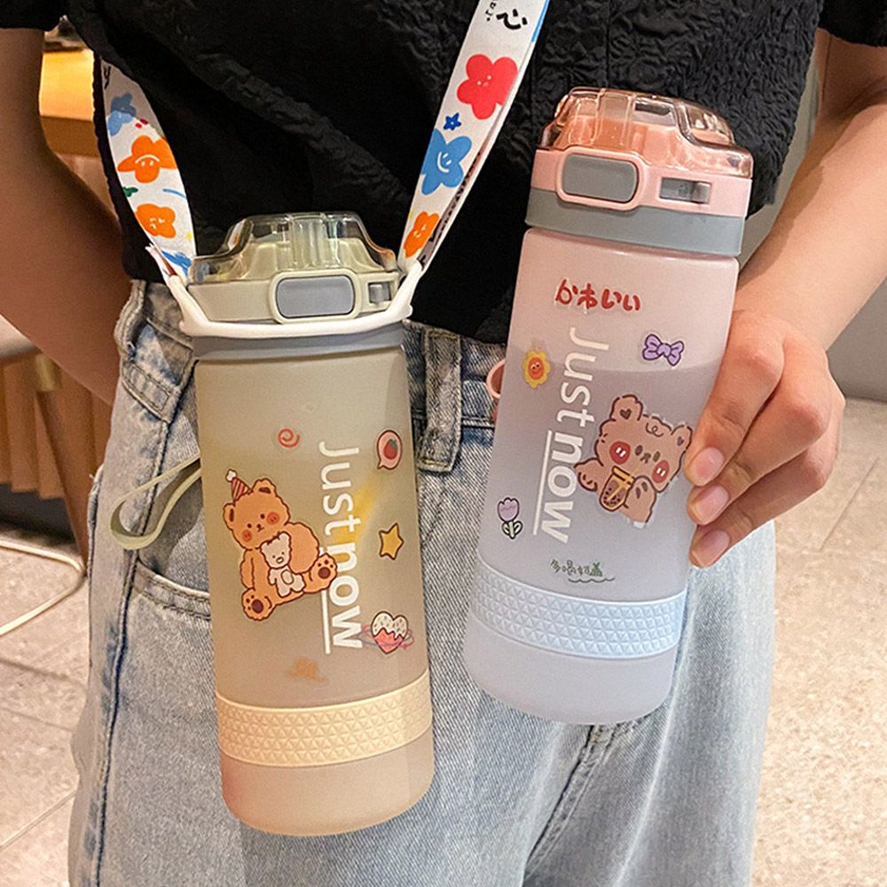 Bình đựng nước thể thao bằng nhựa có ống hút chống tràn 400/ 600ml