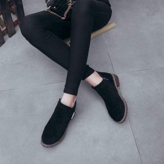 Giày boot