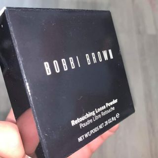 Phấn phủ không màu bobbi Brown