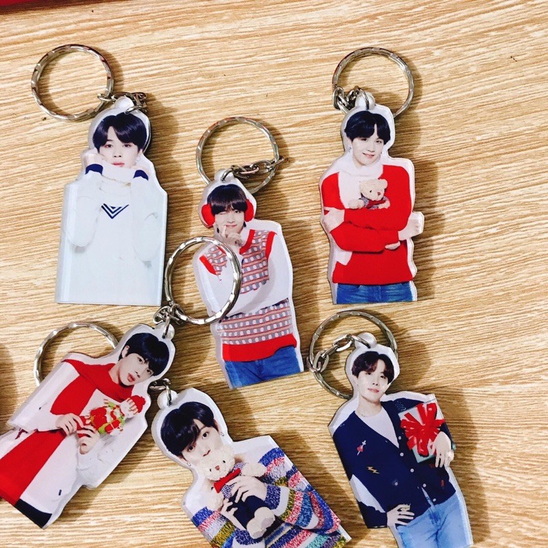 MÓC KHOÁ CHIBI CẮT THEO DÁNG ẢNH THEO YÊU CẦU