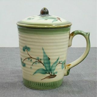 Cốc sứ có nắp Bát Tràng