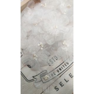 Hoa von màu trắng , size 4cm