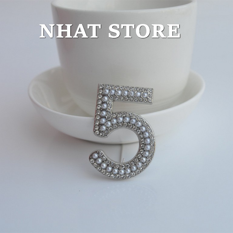 Trâm cài vest Hàn Quốc, ghim cài áo nữ đính đá hình số 5 Nhat Store