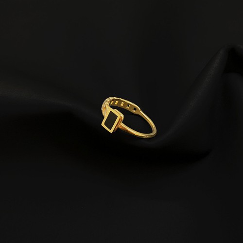 Nhẫn Nữ Mặt Chữ Nhật Đen Kiểu Bất Đối Xứng Titan Ko Đen TT 3428