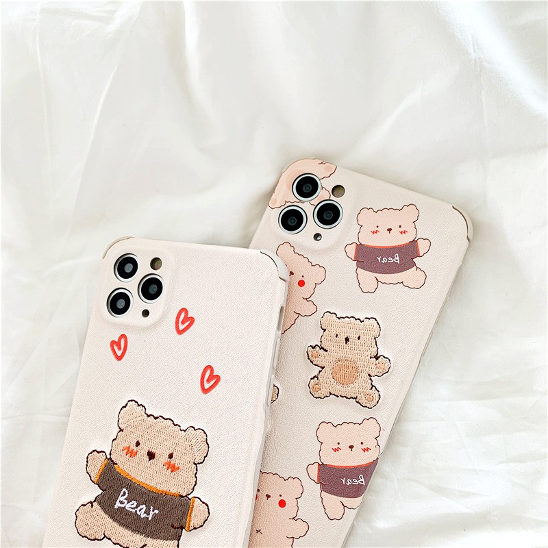 Ốp lưng iphone Little Bear thêu viền chống va đập 6/6plus/6s/6splus/7/7plus/8/8plus/x/xs/11/12/pro/max/plus/promax