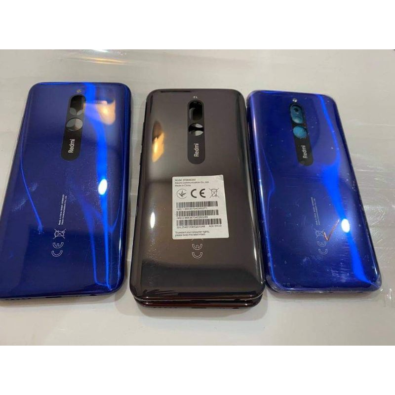 Nắp lưng Redmi 8 zin chính hãng.
