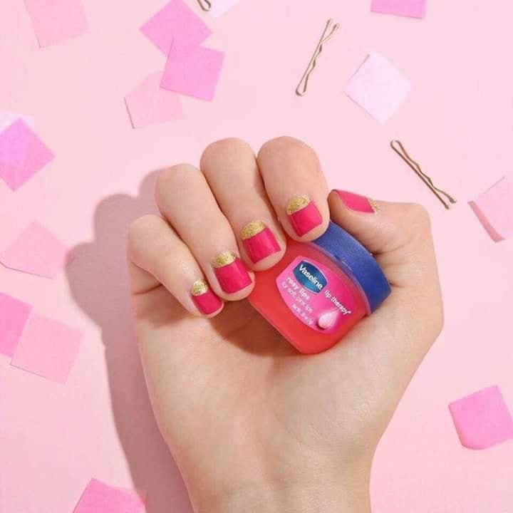 DƯỠNG MÔI VASELINE (SẴN)