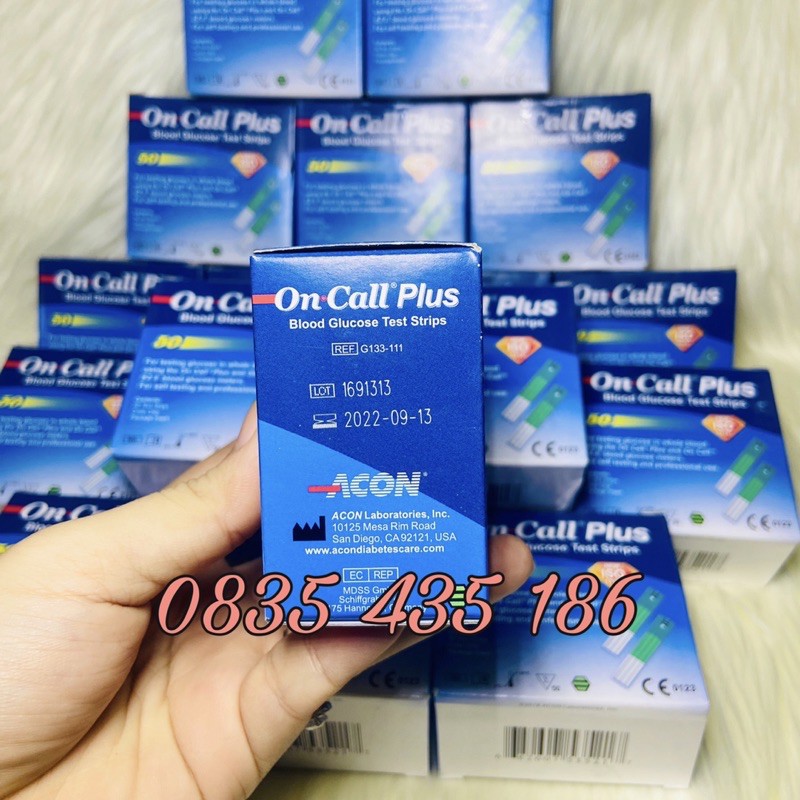 Que thử đường huyết On Call Plus 50 (Hộp 50 que tặng kèm 50 kim)