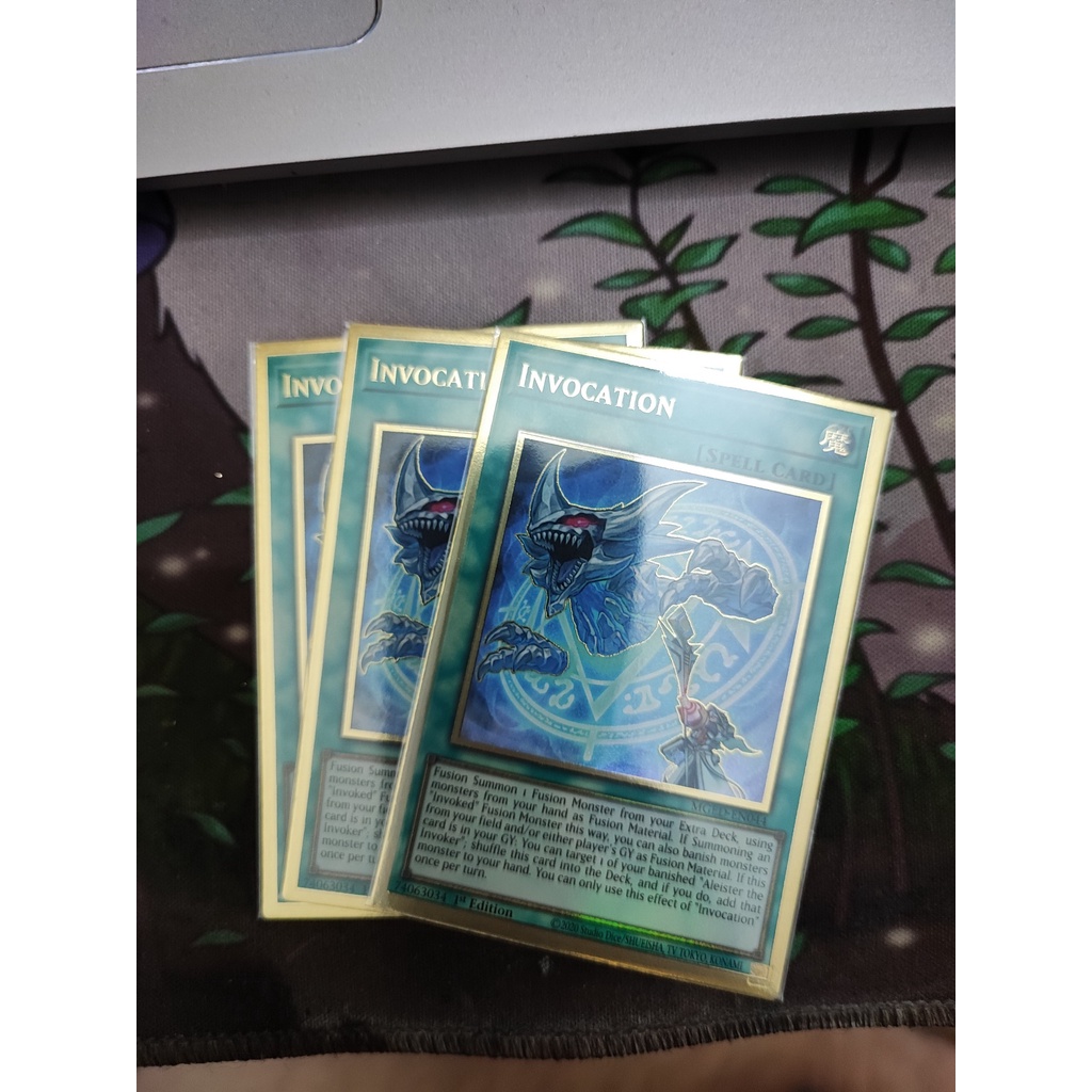 1 lá thẻ bài Invocation - MGED-EN044 - Premium Gold Rare 1st Edition