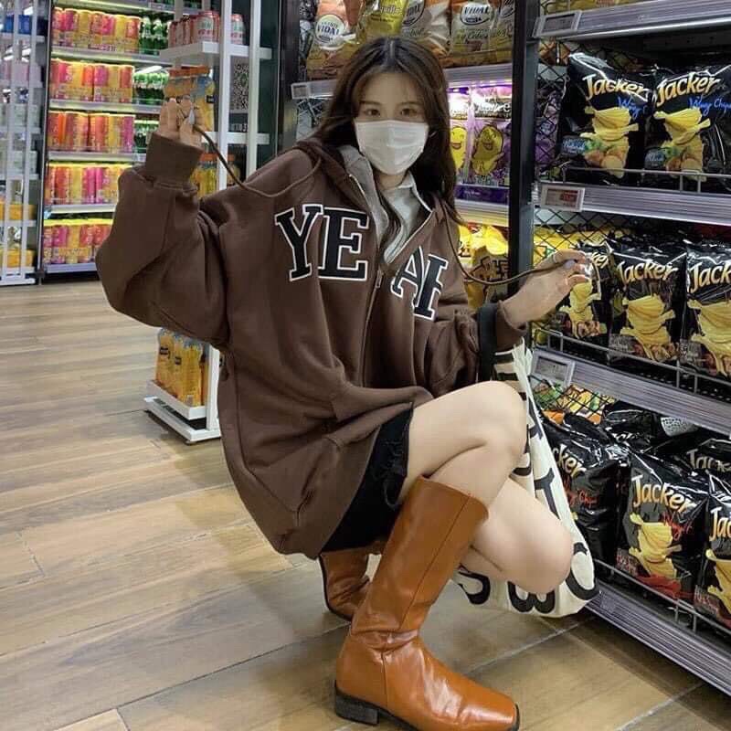 Áo khoác in yeah nâu | BigBuy360 - bigbuy360.vn