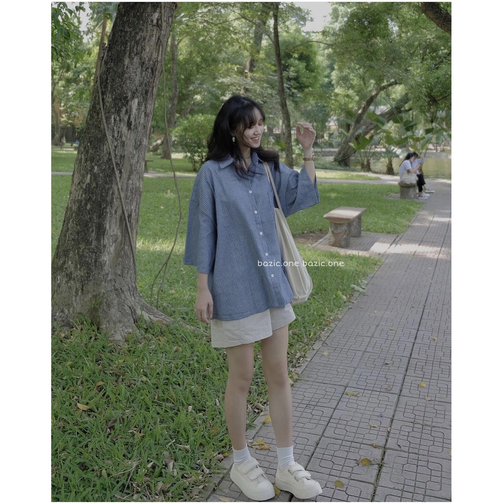 Áo sơ mi kẻ sọc tay lỡ túi ngực oversize
