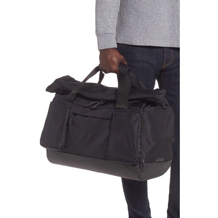 Túi N.I.K.E Vapor Speed Men’s Training Duffel - Thiết kế thông minh CHỐNG NƯỚC TỐT