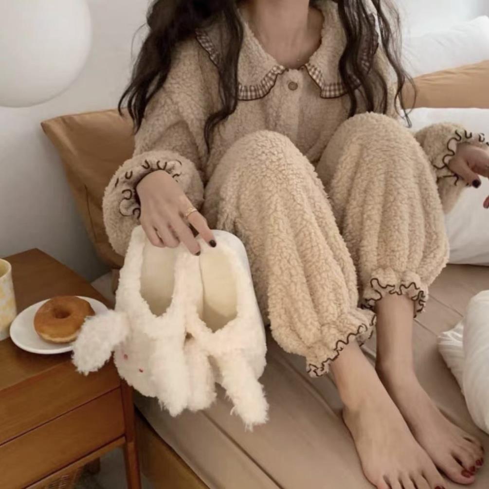Bộ quần áo lông phối cùng túi kẻ chất lông thỏ mềm siêu dễ thương thời trang mùa đông cho nữ