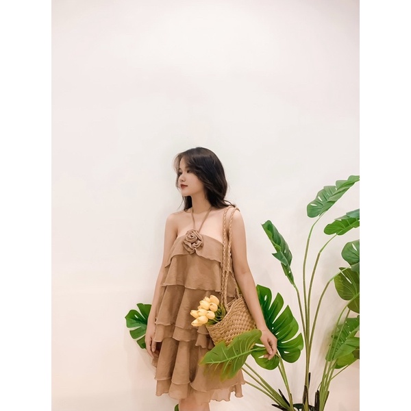 Đầm Cổ Yếm Xếp Tầng Đi Biển Dạo Phố