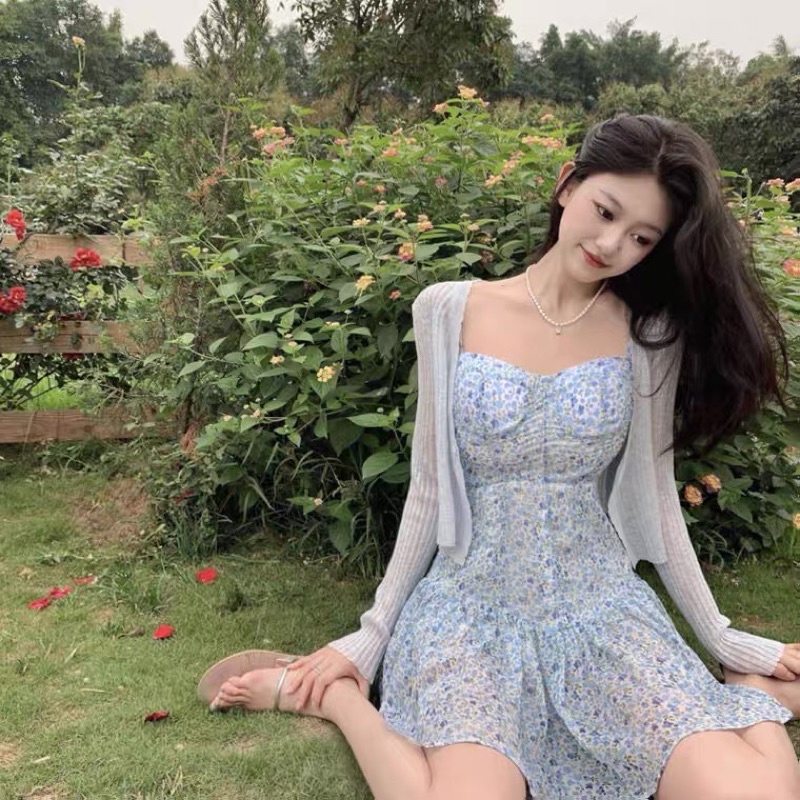 Váy 2 dây hoa nhí màu xanh, đầm hoa nhí 2 dây màu xanh lam