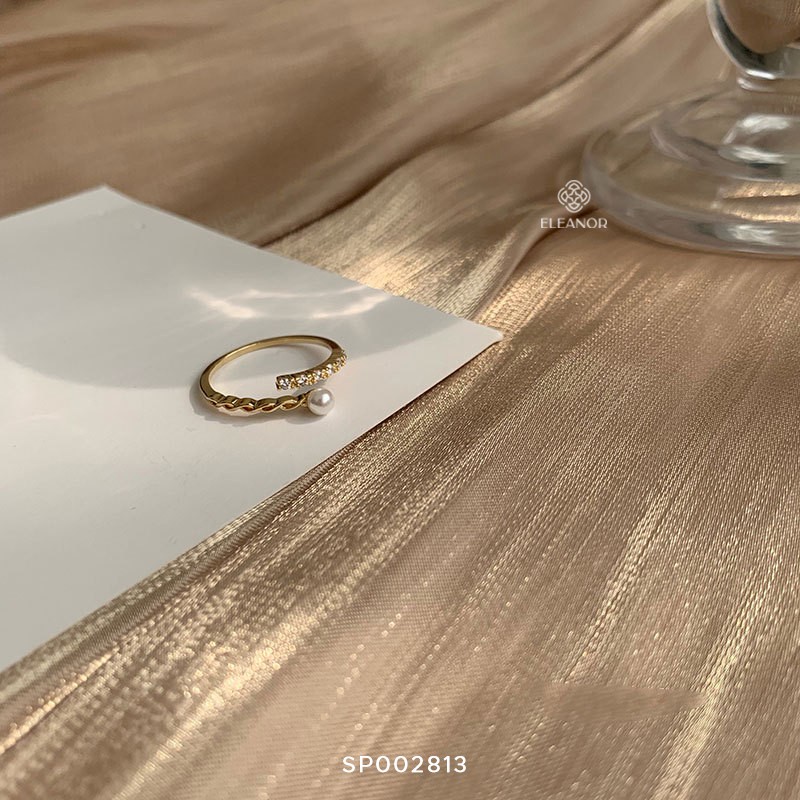 Nhẫn Eleanor 2 Màu Vòng Xoắn Hở Đính Hạt Quý Phái
