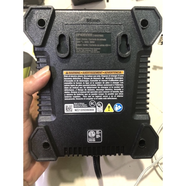 Xạc nhanh pin ryobi 36-40v mới 100%