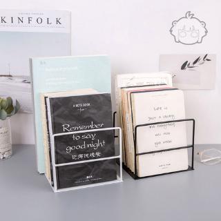 Kệ sách bằng sắt thiết kế đơn giản tiện dụng