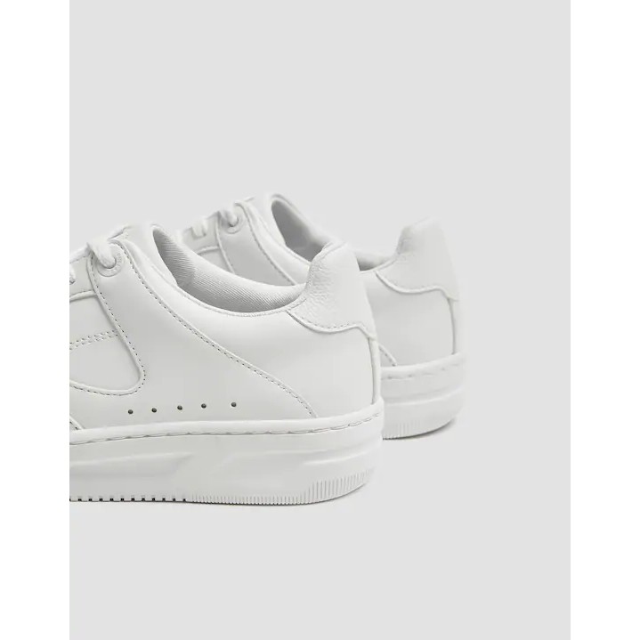 ( Nhắn shop trước khi đặt ạ) Giày trainer Pull&Bear trắng All white trainer sẵn size35, 36,37