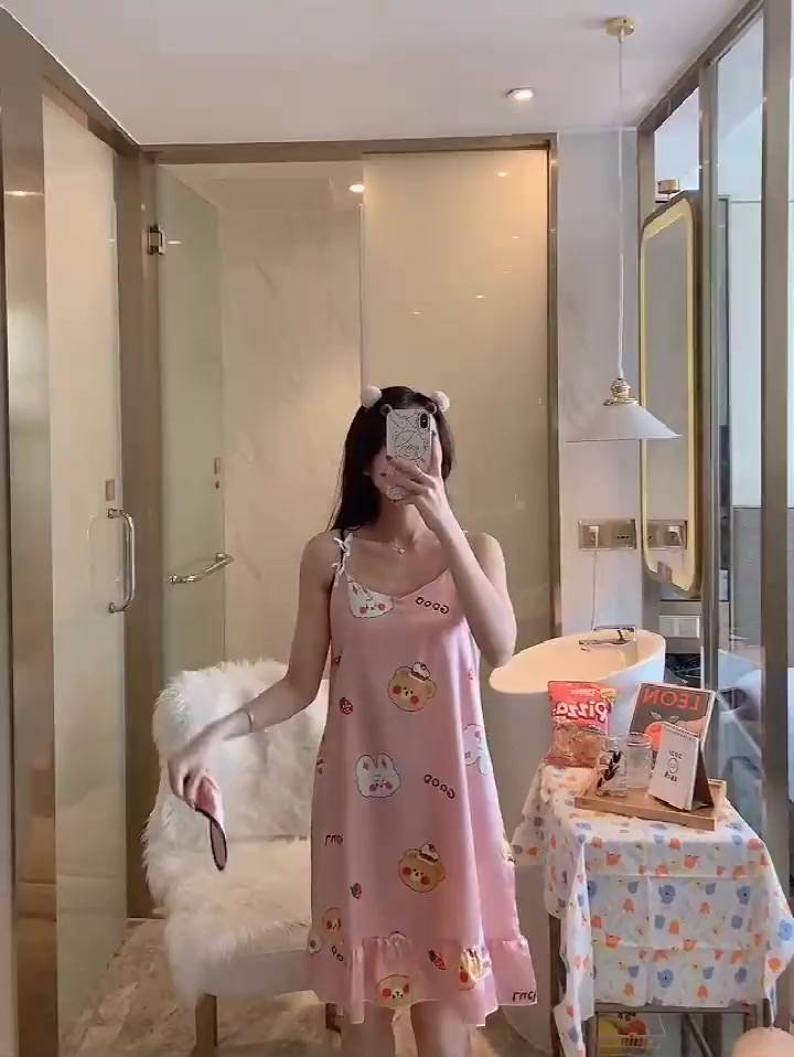 Váy ngủ nữ hai dây dễ thương bigsize chất lụa mềm mịn có đệm ngực đuôi xếp li kèm bịt mắt VN06 | BigBuy360 - bigbuy360.vn