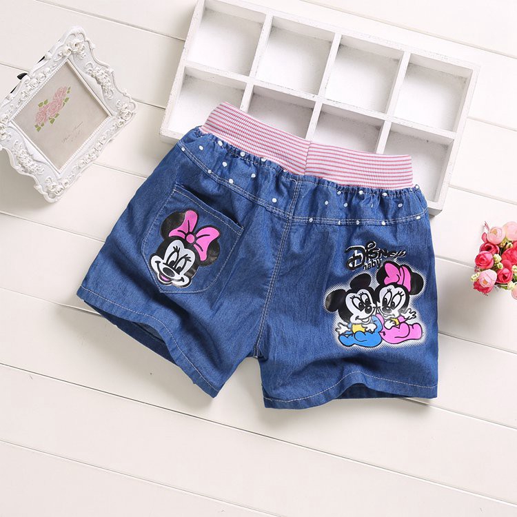 Quần Short Jeans In Hình Chuột Mickey Dành Cho Bé Gái