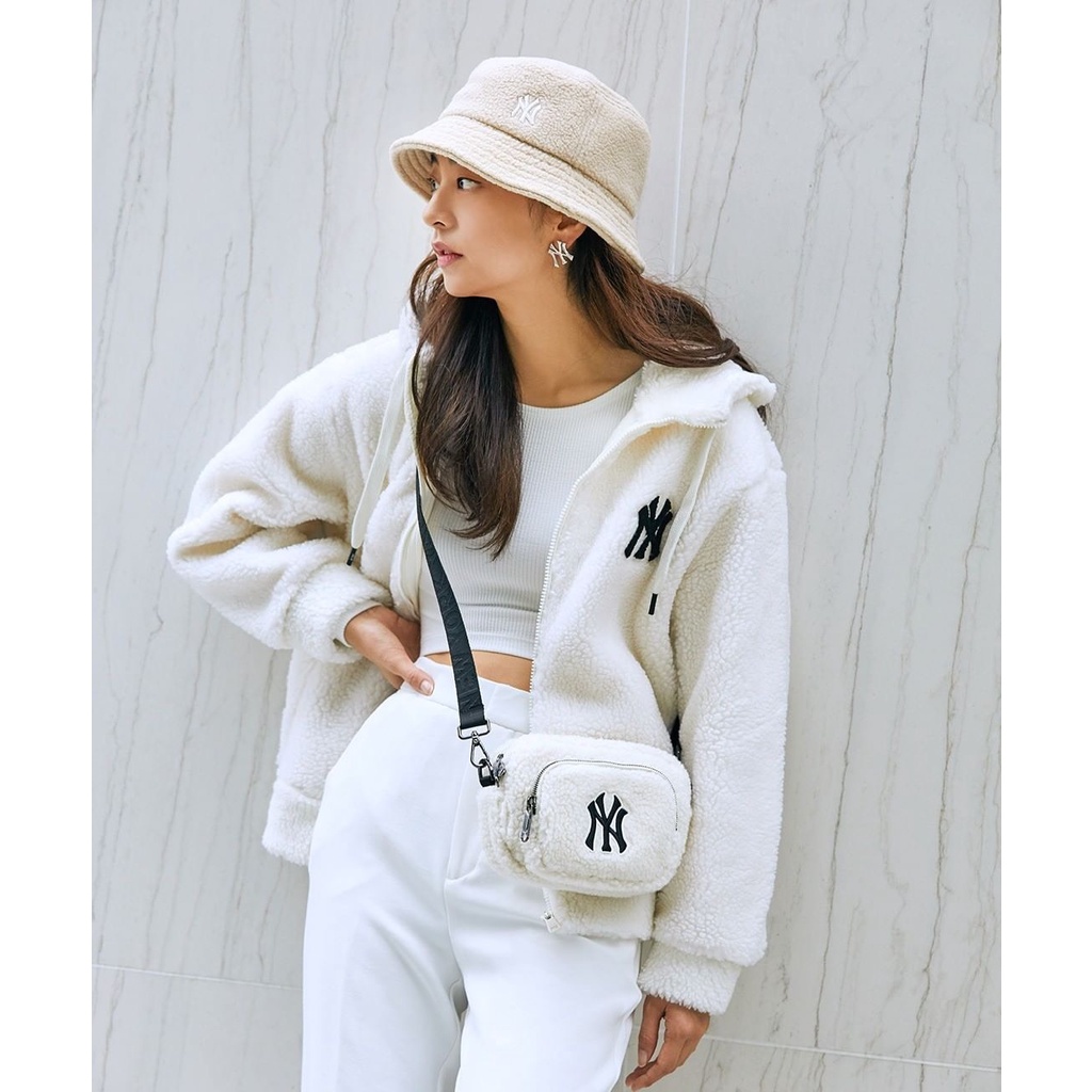 Túi Đeo Chéo NY Vải Lông Cừu  Hàng Xuất Xịn