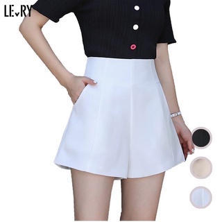 Quần short cạp cao Mã 022