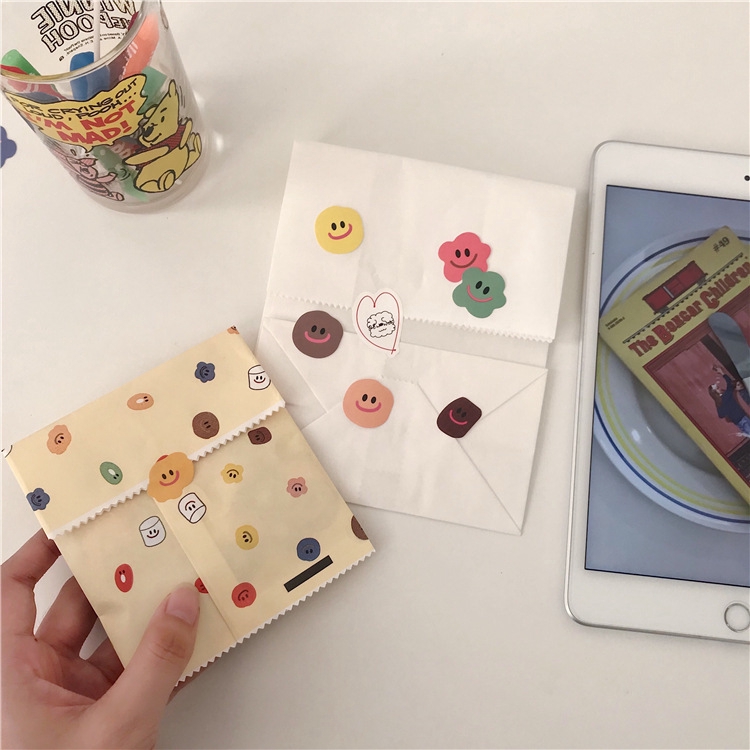 Set 110 miếng dán trang trí cỡ nhỏ hình mặt cười đáng yêu | BigBuy360 - bigbuy360.vn