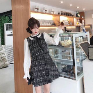 Váy dạ tweed