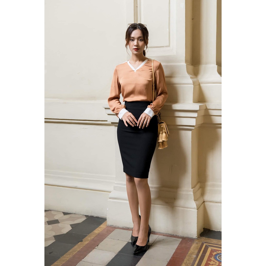 Chân váy bút chì ngắn màu đen xẻ sau(sẵn size)- M1C