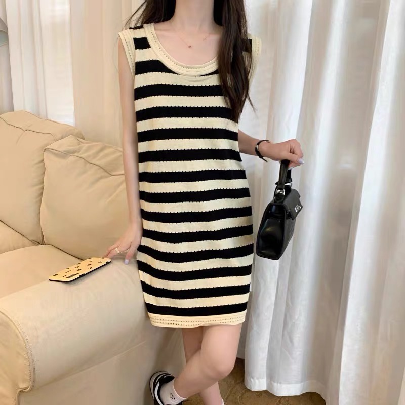Váy dệt kim dáng suông sát nách len mongtoghi nữ kiểu kẻ ngang tay ngắn dệt kim cổ tròn hàng đẹp Quảng Châu cao cấp