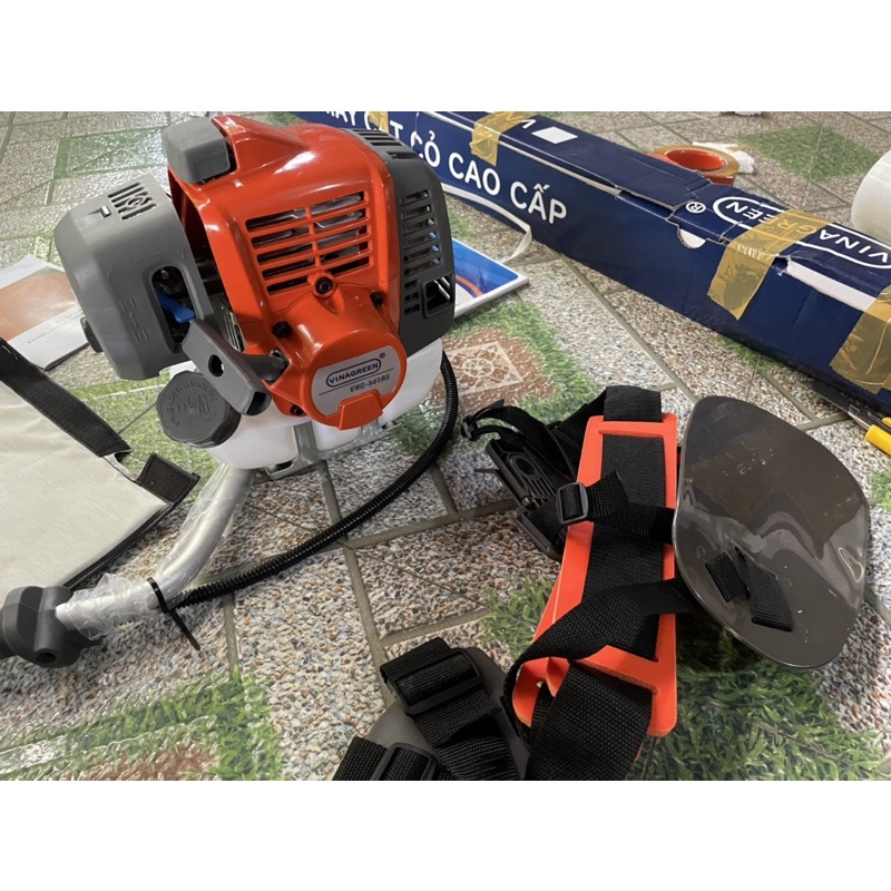 Máy Cắt Cỏ VINAGREEN 226 - 143 - 541