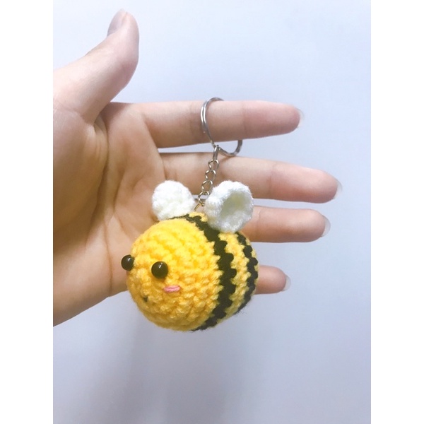 Móc khoá chú ong bee bằng len handmade🐝🐝