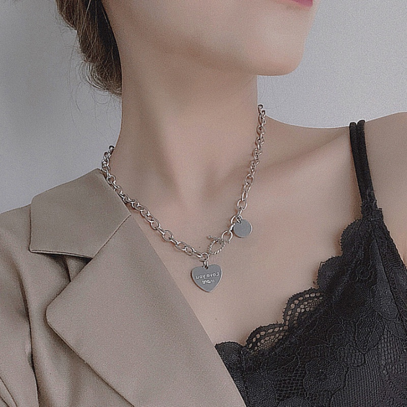 Vòng cổ nữ mặt dây hình trái tim thời trang