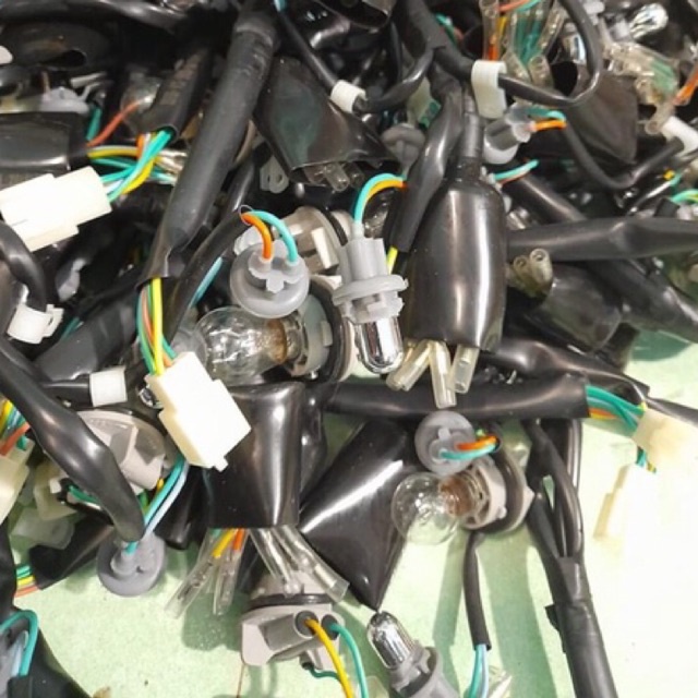 Đui đèn hậu các dòng xe ga và xe số - đèn hậu exciter