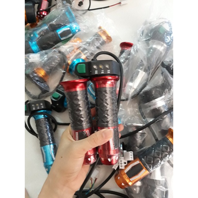 Tay Ga 3 Số Báo Đèn Dùng Cho Xe Điện Xmen Hoặc Zoomer