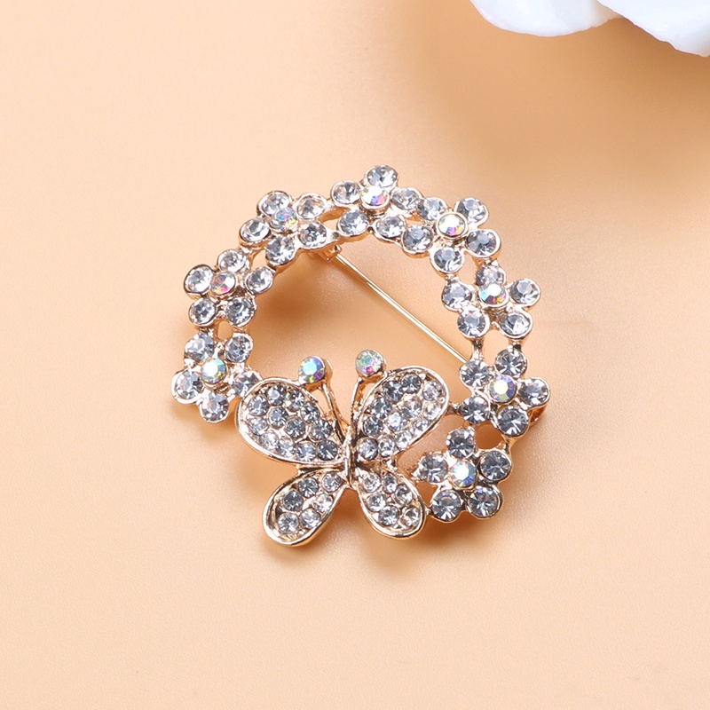 Trâm Cài Áo Hình Vòng Hoa Và Bướm Bằng Đá Thời Trang