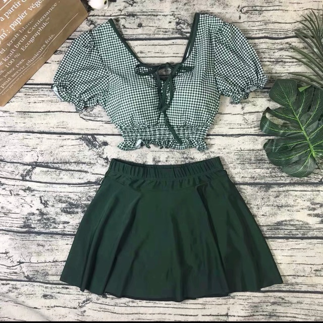 Bikini 2 mảnh áo + chân váy