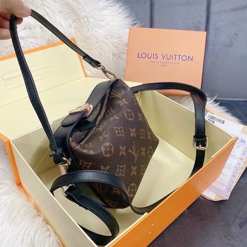 Túi xách khoá gài hàng xịn fullbox