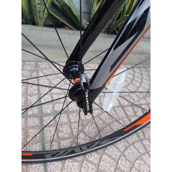 Xe đạp carbon sava hi speed