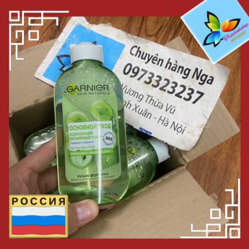 Nước hoa hồng Garnier 96% tinh chất màu xanh vị mho cho da thường 200ml