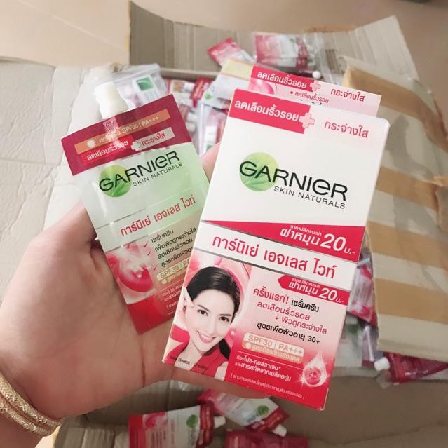 combo Kem Dưỡng Trắng Da Chống Nắng Garnier Skin Naturals ( đỏ ) .