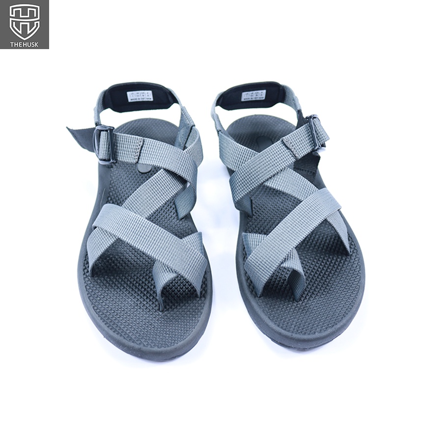 Giày Sandals Unisex HuuCuong & TheHusk Xỏ Ngón Quai Dù Đế Cao Su - TH9