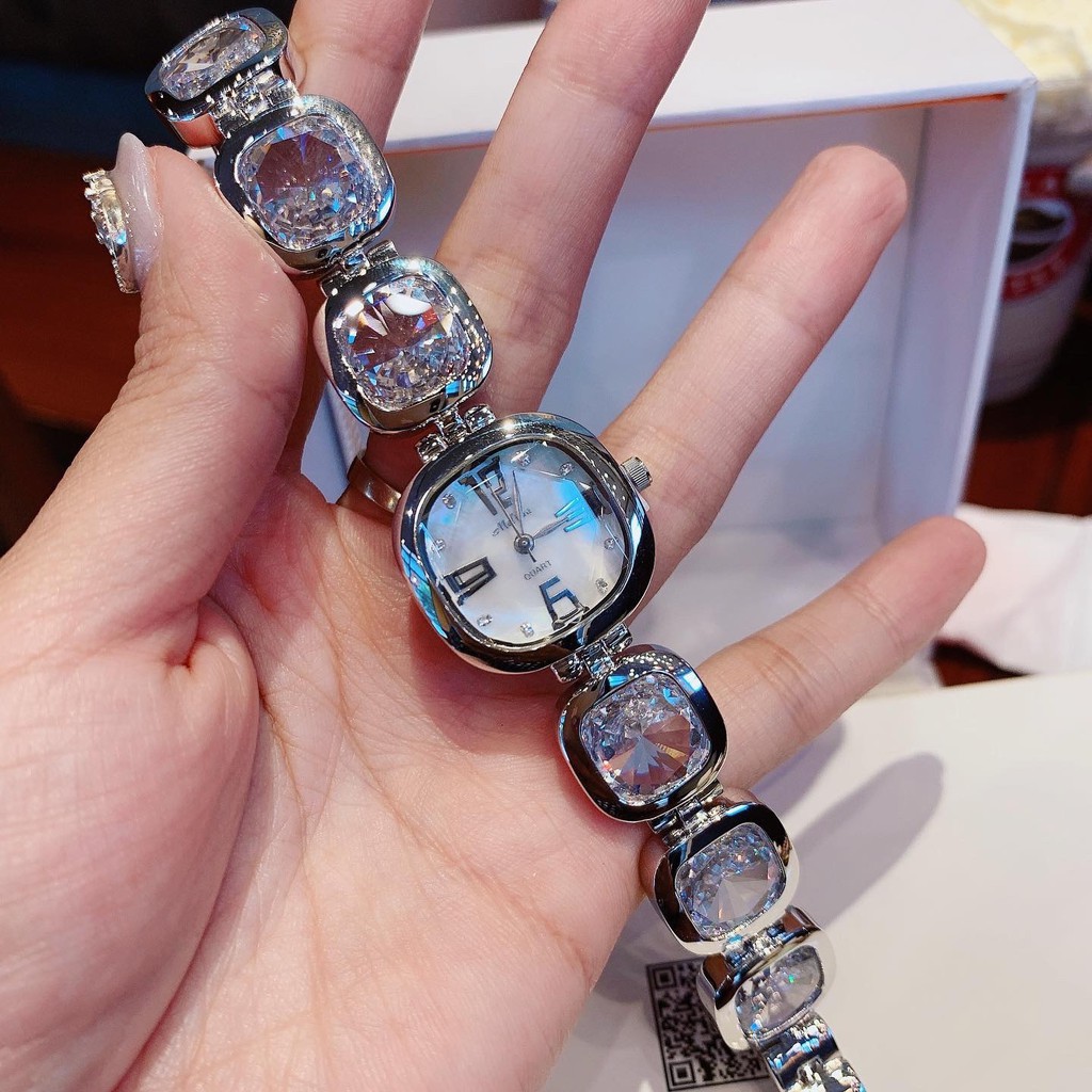 Đồng Hồ Nữ Melissa By Davena Dáng lắc tay Đá Lấp Lánh